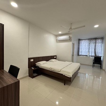 Hotel New Samrat Aurangábád Kültér fotó